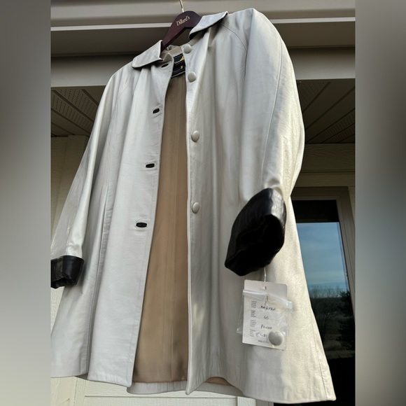 NWT Vintage Italian Leather Trench Coat - Picture 4 of 15